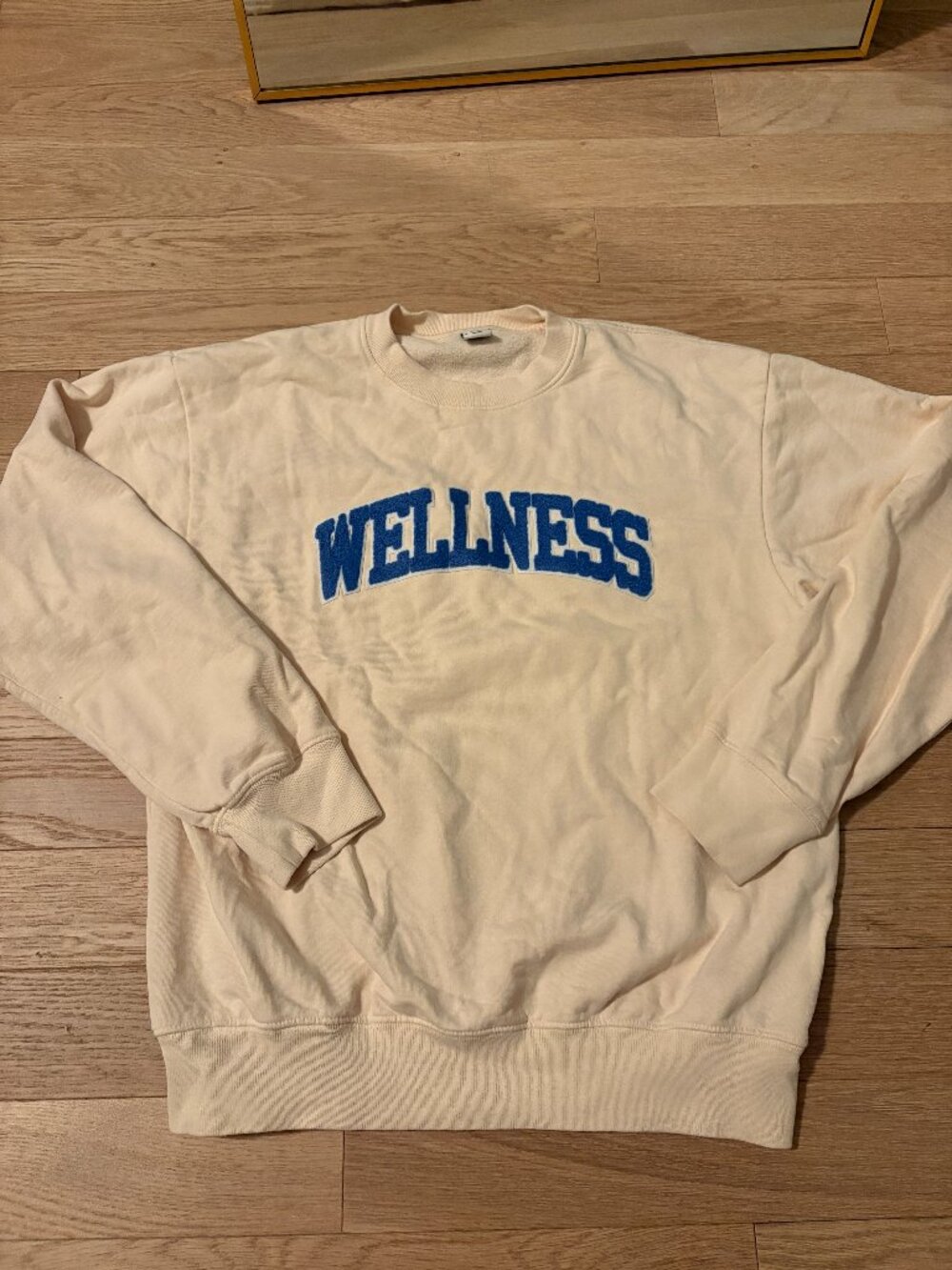 Sporty and Rich Cream and White Crewneck Sweatshirt Size S